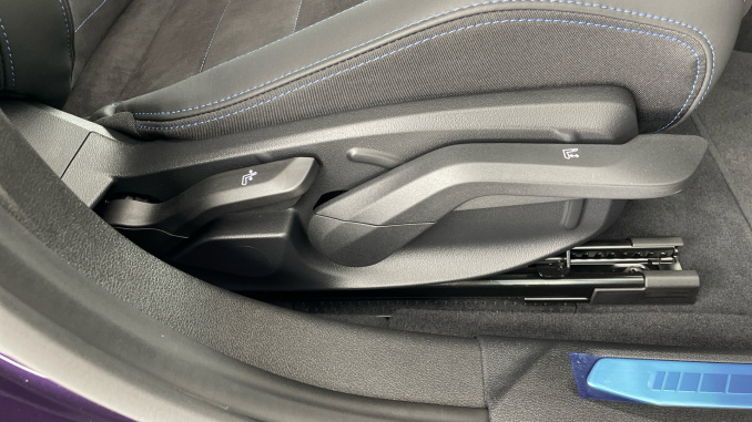 BMW 2 Series 220 M Sport 4dr Step Auto Petrol Saloon - Image 50